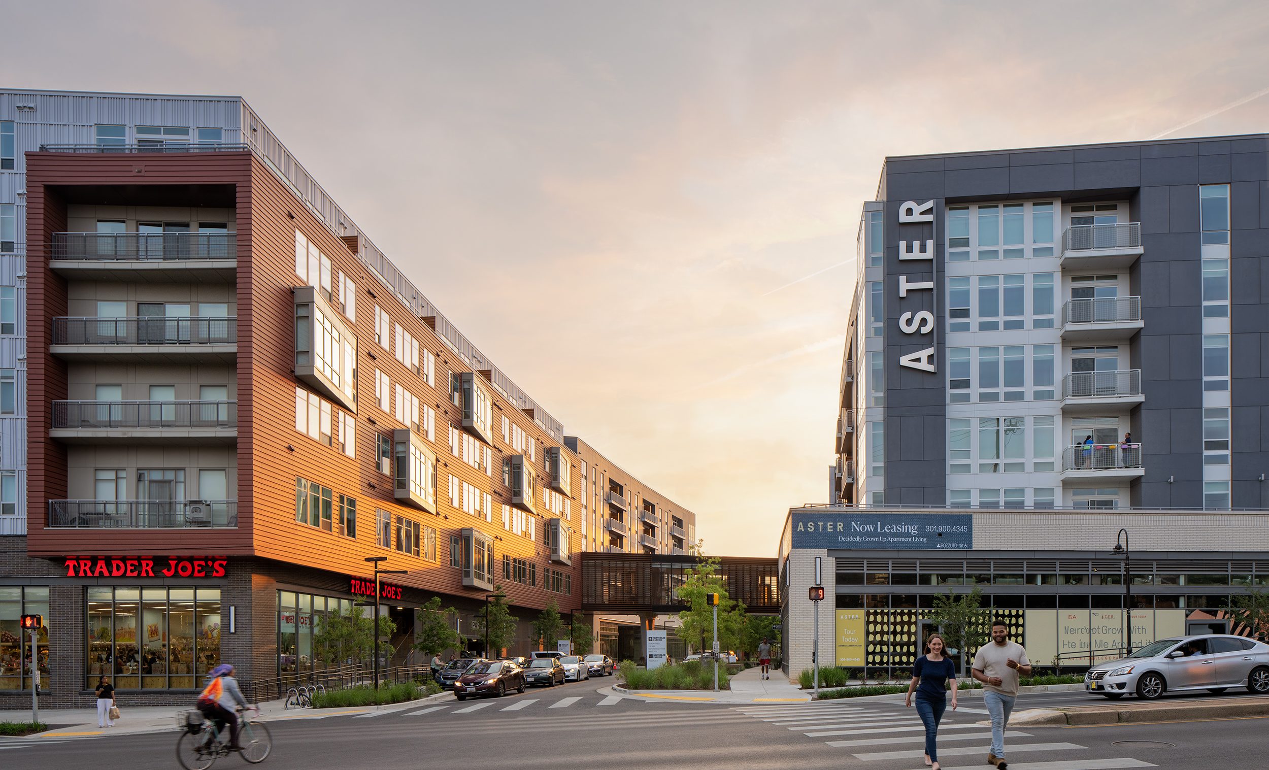 Picture of the hot desk area in the College Park WeWork